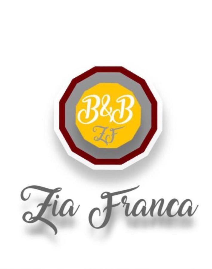 Zia Franca Bed&Breakfast ซาแลร์โน ภายนอก รูปภาพ