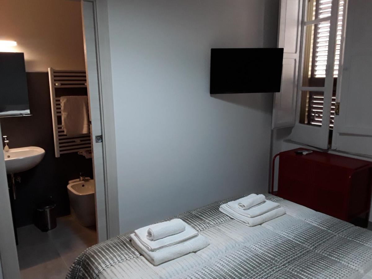 Zia Franca Bed&Breakfast ซาแลร์โน ภายนอก รูปภาพ